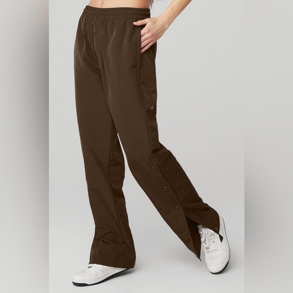 Alo Yoga Legend Snap Pant - Picture 1 of 5